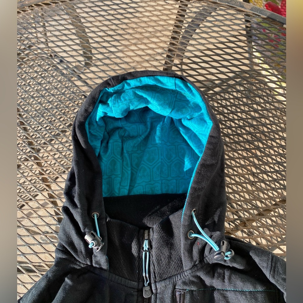 TD Apparel jacket - Picture 2 of 6